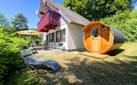 Entspannung in der Natur mit Seeblick und Sauna - Ferienhaus Felix von Mein-Seepark